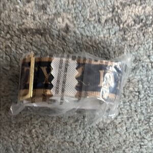 NWT Lug Defy Gravity adjustable strap